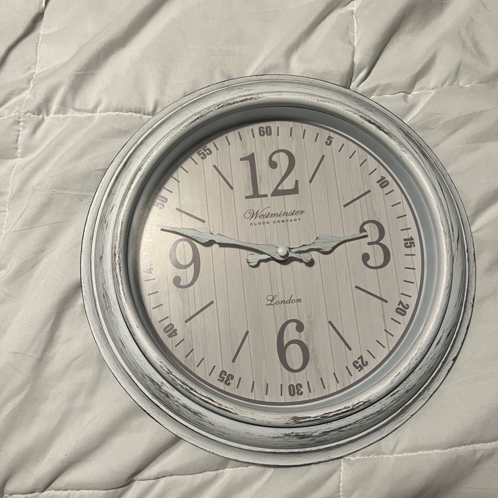 Clock for home decode aesthetic
